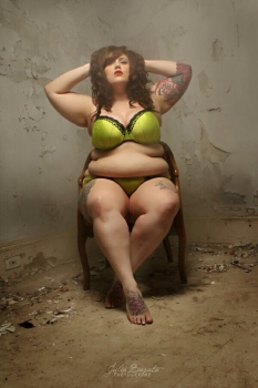 Tattooed bbw model
