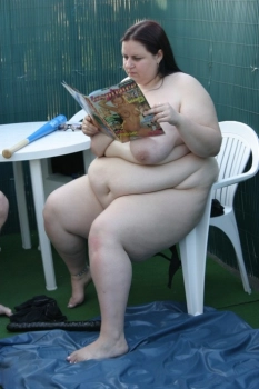 Nude bbw read sex magazine